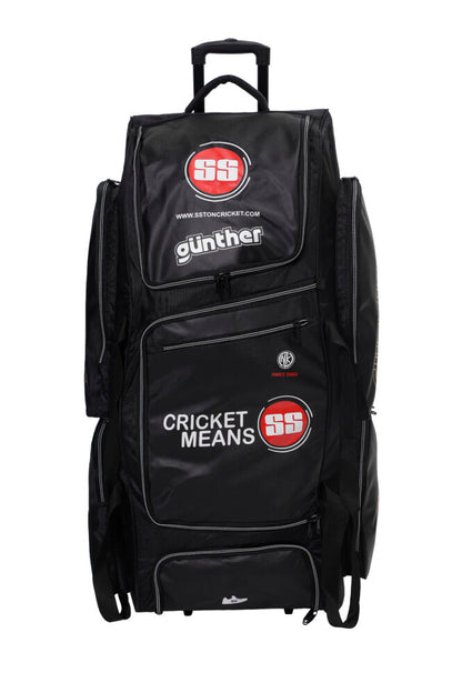 SS Gunther players kit bag